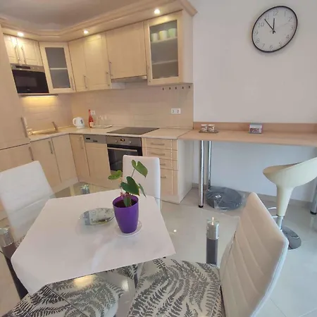 Lägenhet In - Balaton 45328 *