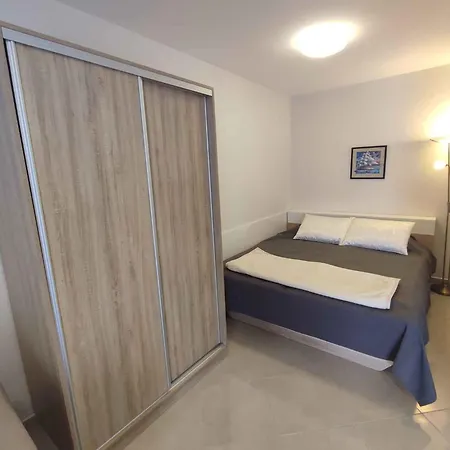 شقة In - Balaton 45328 *