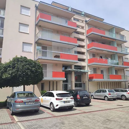 In - Balaton 45328 شيوفوك