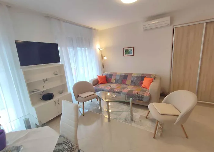 Apartment In - Balaton 45328
