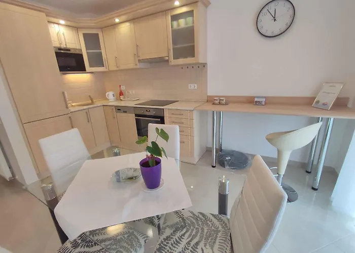 Lägenhet In - Balaton 45328 *