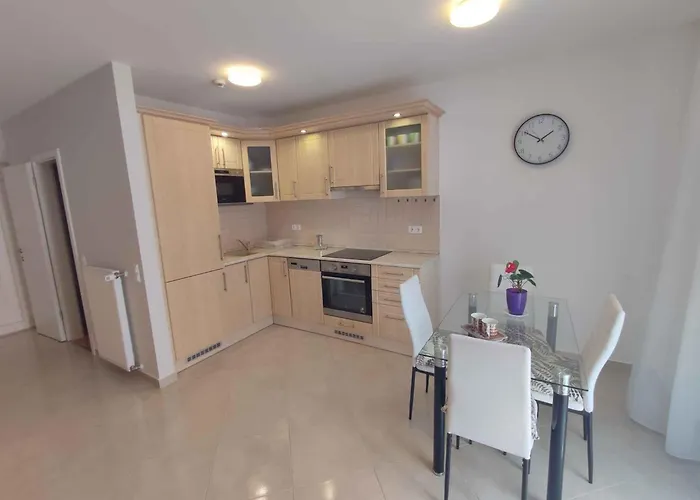 In - Balaton 45328 Siófok